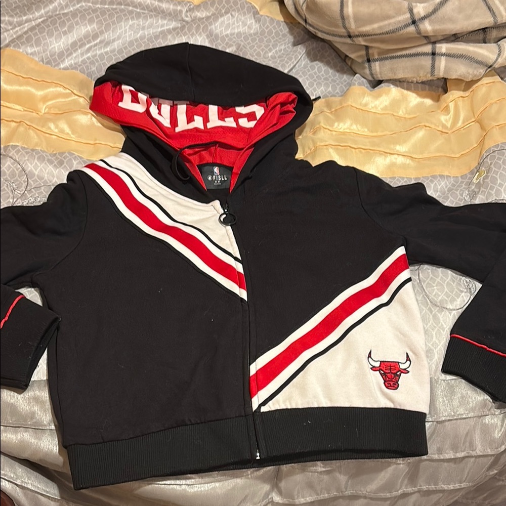 Bulls sweater